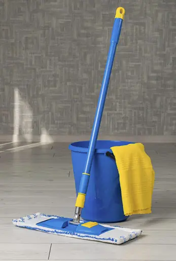 ניקוי רצפת דמוי פרקט